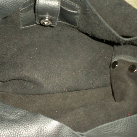 Hammitt Tom Black Pebbled Leather Handbag with Gunmetal Hardware $525, EUC!! - Picture 4 of 4